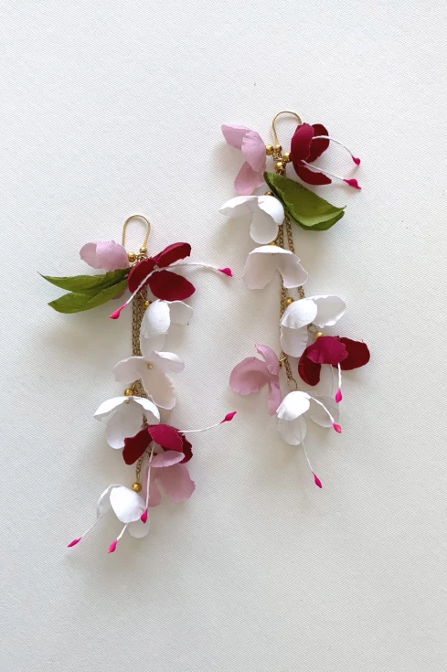 1.Yamazakura Earrings