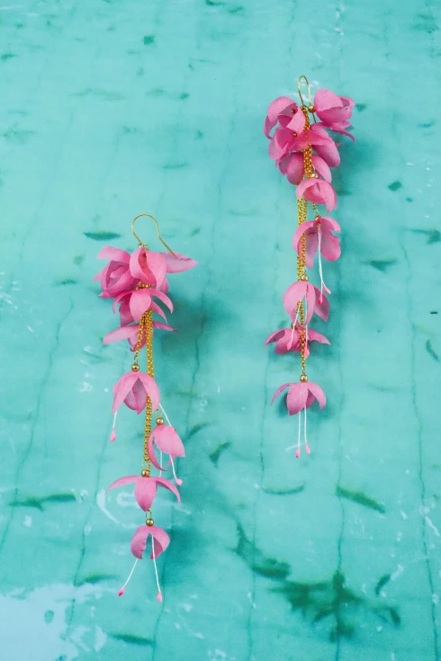 6-Kolczyki-jedwabne-kwiaty-Snowdrop-Honeysuckle-silk-flowers-Earrings-499pln