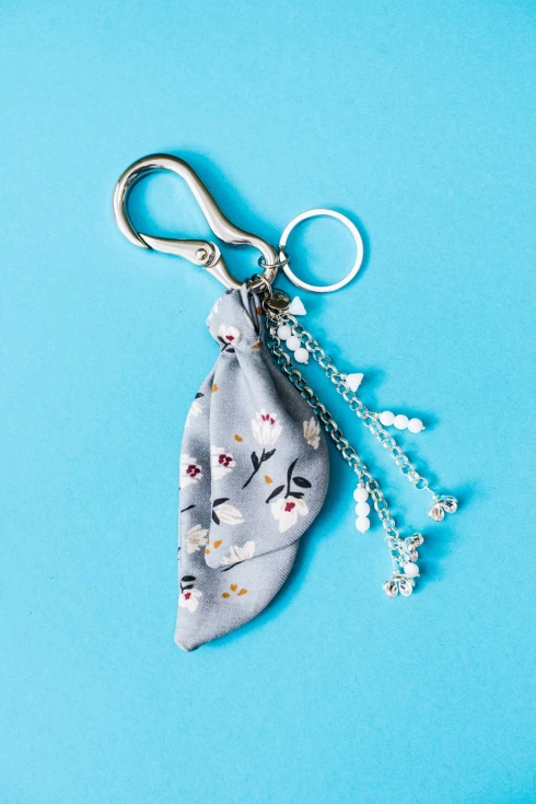 51-Brelok-ozdobny-z-chwostem-i-zawieszka-Cloud-Sky-large-keychain-259pln