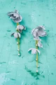 27-Kolczyki-jedwabne-kwiaty-dlugie-lancuszki-perly-Anemone-Cloud-Grey-silk-flowers-long-chains-pearls-Earrings-479pln