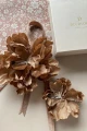 2c-jedwabny-kwiat-nude-broszka-decolove-silk-flower-pin.jpg