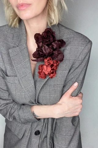Jedwabny Kwiat Lilly Maroon