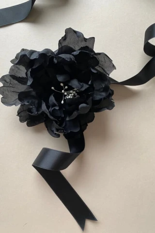Jedwabny Kwiat Wild Rose Black