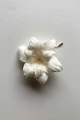 1-jedwabny-kwiat-spinka-Decolove-silk-flower-pin.jpg