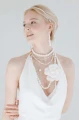 jedwabna-broszka-z-kwiatem-decolove-camellia-silk-flower-brooch-2.jpg