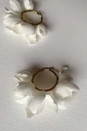 12a-jedwabne-kwiatowe-kolczyki-Decolove-gardenia-silk-flower-hoops.jpg