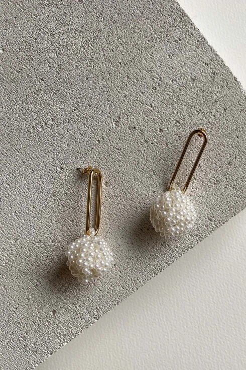 22-perlowe-kolczyki-kule-Decolove-berries-pearl-balls-earrings.jpg