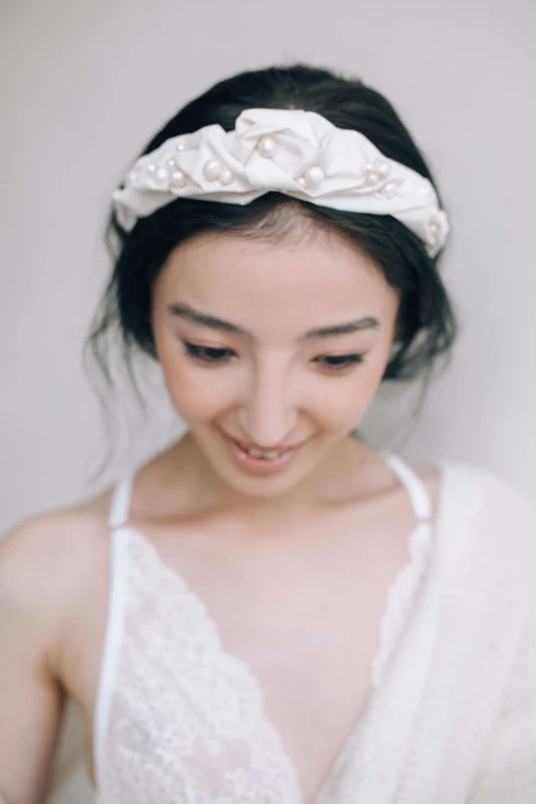 43c-opaska-z-duzymi-perlami-Decolove-stella-large-pearl-headband.jpg