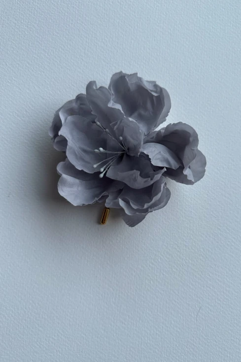 7. Jedwabny-kwiat-roza-szary-DECOLOVE-baby-Wild-Rose-Silk-Flower.jpg