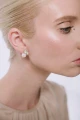 33a-kolczyki-z perlami-i-krysztalami-Decolove-pearl-crystal-clara-studs.jpg