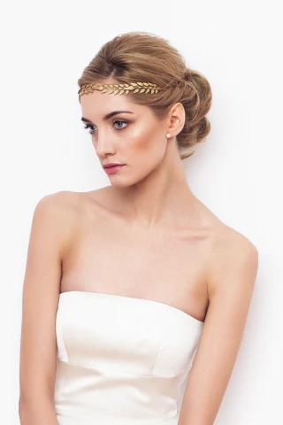 Tiara Laurel 
