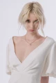 4-naszyjnik-z-kwiatkiem-z perel-Decolove-pearl-bell-necklace.jpg