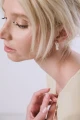 39-kolczyki-kola-z-pereł-decolove-baby-grace-pearl-hoops.jpg