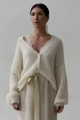 8-rozpinany-sweter-z-alpaki-cream-Ane-decolove-6.jpg