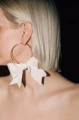 2b-kolczyki-kola-z-kokardami-eva-hoops-decolove.JPG
