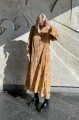 aksamitna-suknia-Decolove-Barb-3.JPG